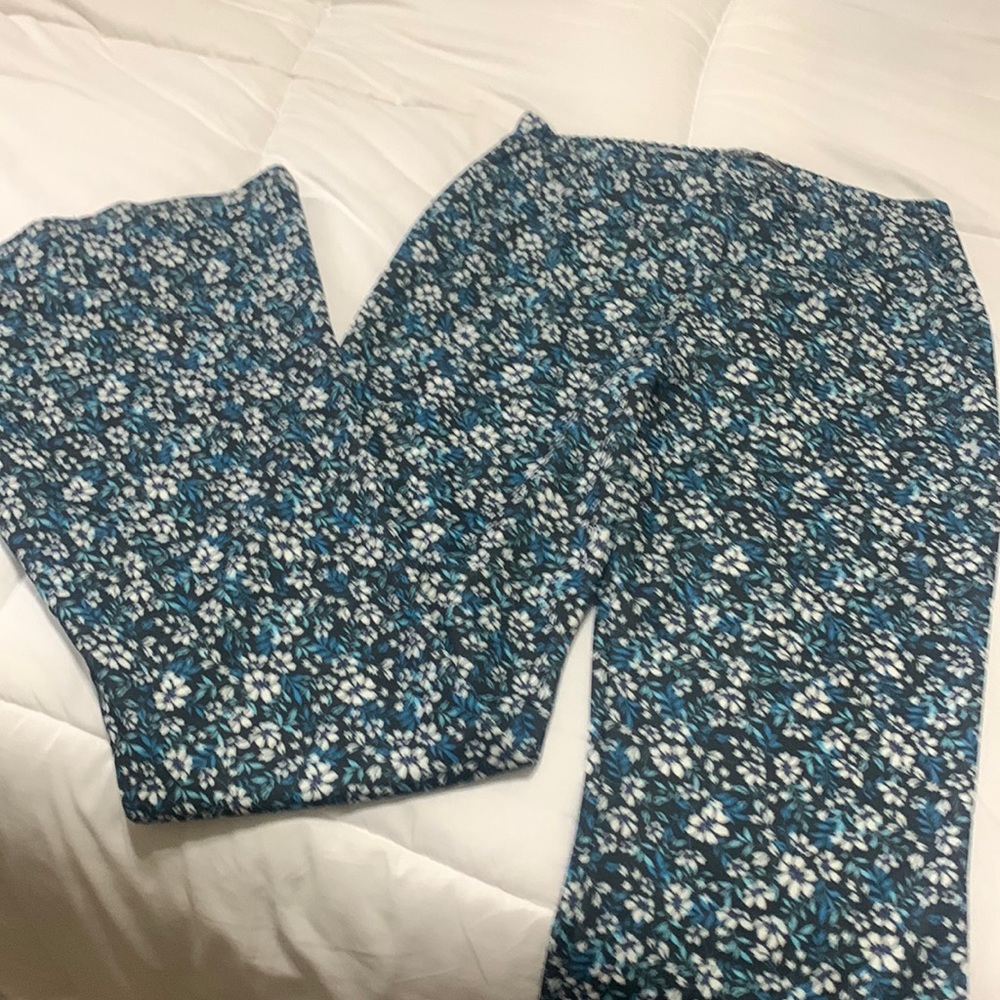 🌟Nasty Gal brand Floral print bell bottoms